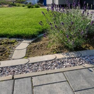 0001P101B101_04 Trávníkový lem