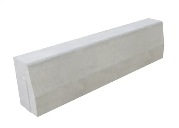 39-betonovy-silnicni-obrubnik_main_thdb Obrubník Silniční přímý